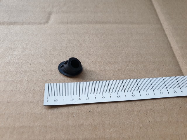 Alfa Romeo 147 , Gt gyári új, kilométer óra csavar takaró kupak 46792648