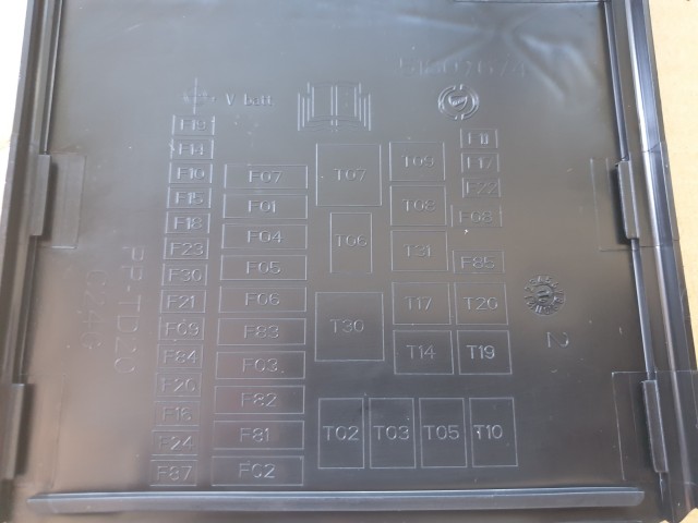 Fiat 500 gyári új külső biztosíték tábla fedél 51807674