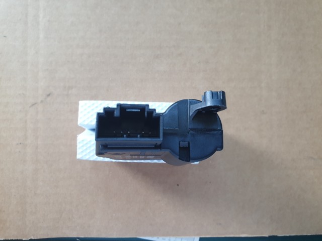 Fiat Bravo 2007-2014, Stilo, 500 gyári új, fűtés terelő lapát állító motor 77367144