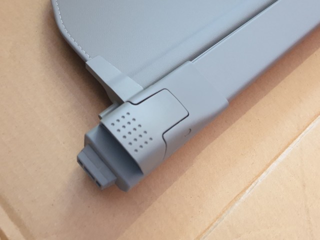 Alfa Romeo 159 kombi gyári új szürke színű kalaptartó 156072536