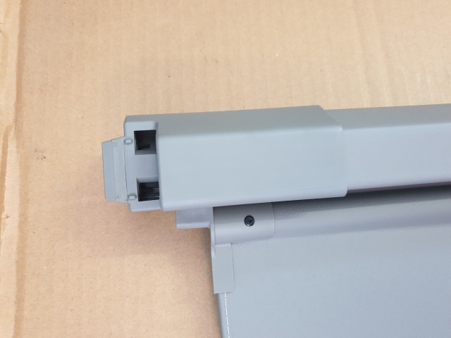 Alfa Romeo 159 kombi gyári új szürke színű kalaptartó 156072536