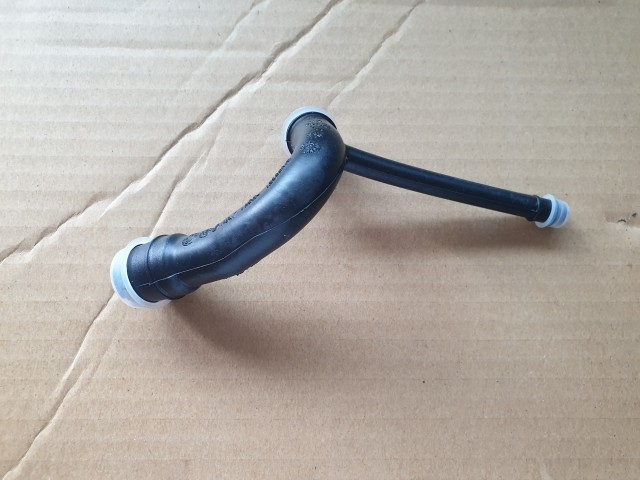 Fiat Stilo 1,2 16v , Panda II. 1,4 16v benzin gyári új, karter gáz cső 46800178