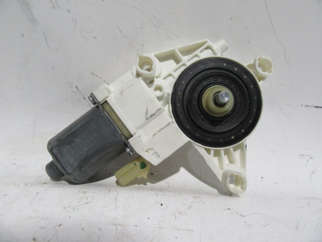 Dodge Journey jobb hátsó ablakemelő motor 0130822474