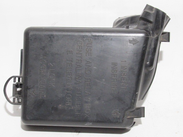 Fiat Panda II. külső biztosíték tábla ház felső része 51794731