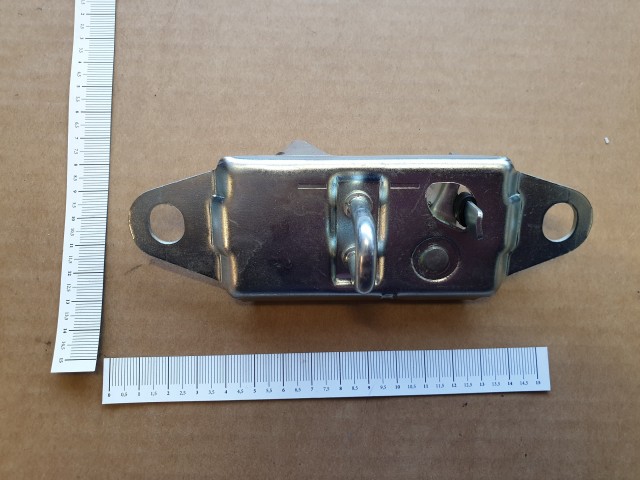 Alfa Romeo 159, Fiat Punto II.-III.  gyári új csomagtérajtó zár ellen darab 51797653