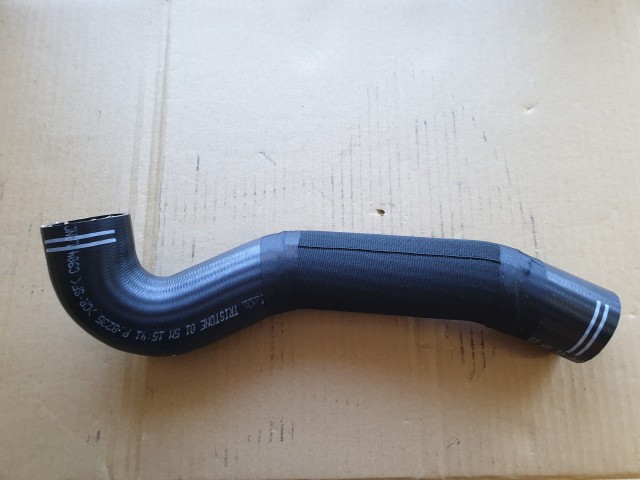 Alfa Romeo 166 2,4 Jtd 10v gyári új , felső intercooler cső 60668572