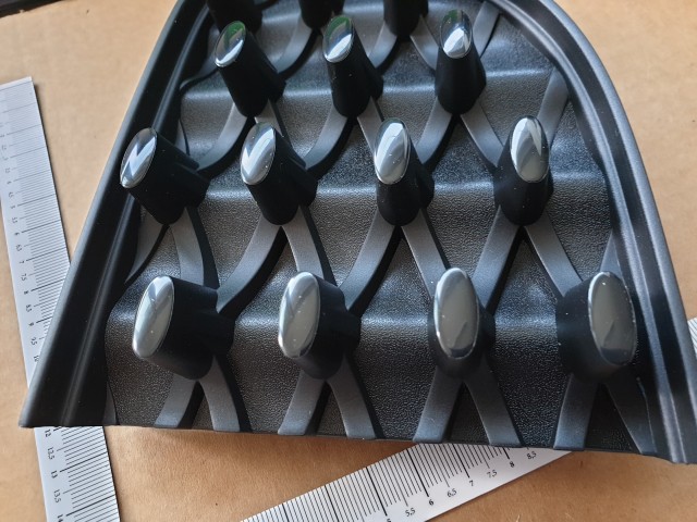 Fiat 500FL  2015- gyári új, bal első díszrács 735642274