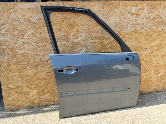 122759 Citroen C4 Picasso jobb első ajtó 