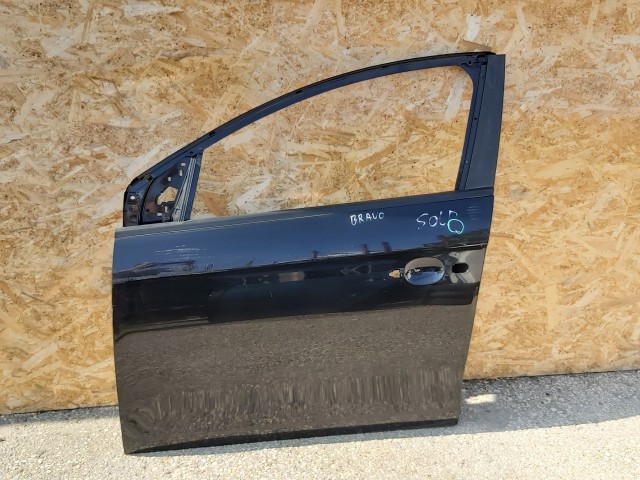 122761 Fiat Bravo 2007- bal első ajtó a képen látható sérüléssel 51751247