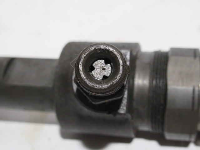 Alfa Romeo, Fiat 1,9 8v injektor 0445110244