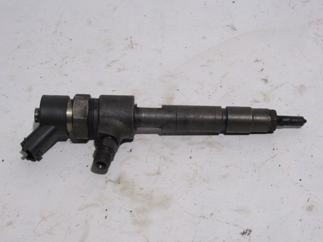Fiat Punto II.-III. 1,9 8v Diesel injektor 0445110019