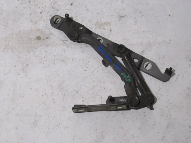 118299 Alfa Romeo 159 szedán szürke színű jobb oldali csomagtérajtó zsanér 50501012