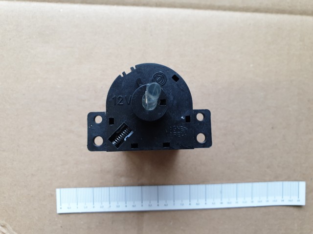 Fiat  Punto II.-III. Doblo I.-II. gyári új, klímás fűtéskapcsoló 46722666