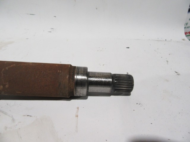 Ford Fiesta 1,6 Diesel jobb oldali féltengely 8v513b436hc