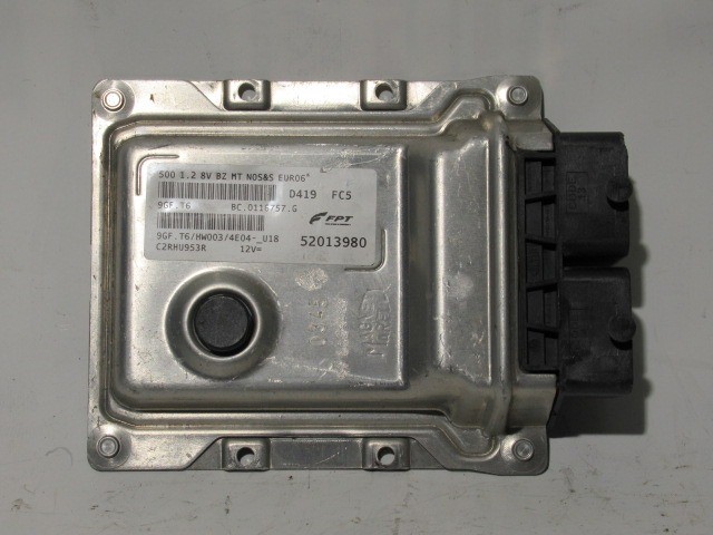 Fiat 500 1,2 8v benzin motorvezérlő 52013980
