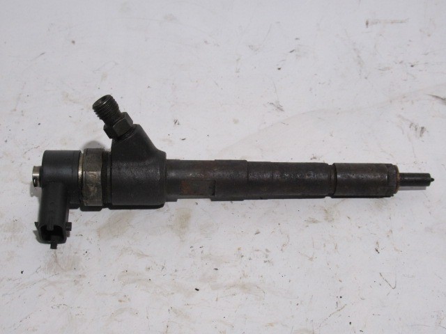 Diesel injektor 0445111715