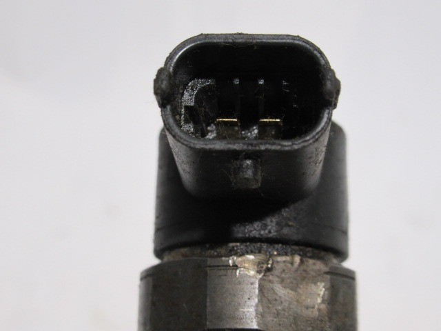 Diesel injektor 0445111715