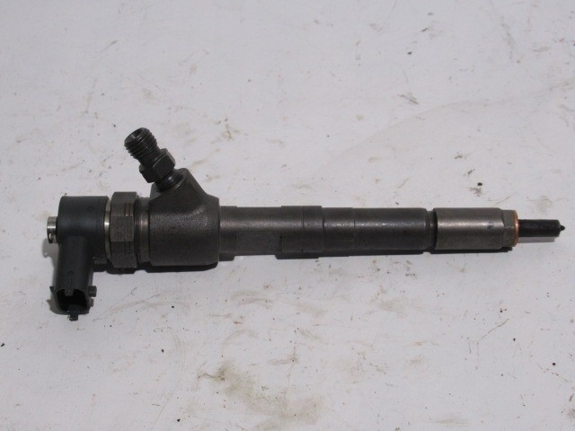 Diesel injektor 0445110331