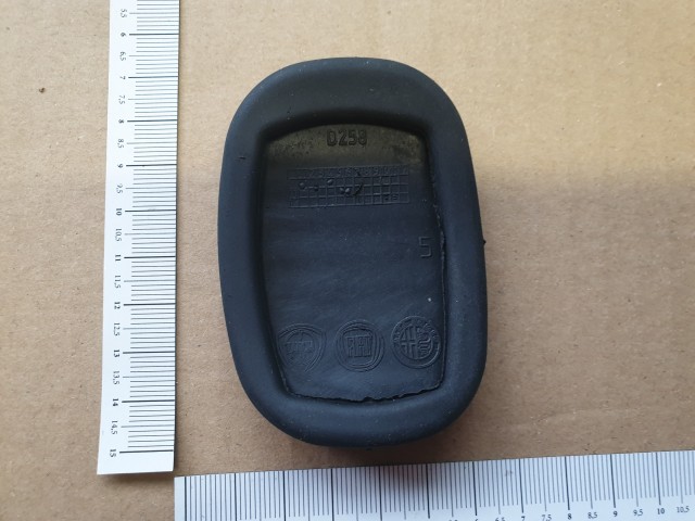 Fiat Stilo gyári új kuplung pedálgumi 46828746