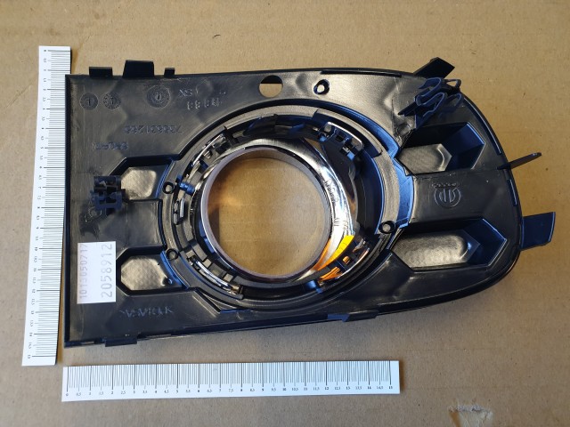 Fiat 500S 2015- gyári új jobb oldali ködlámpa keret 735642246