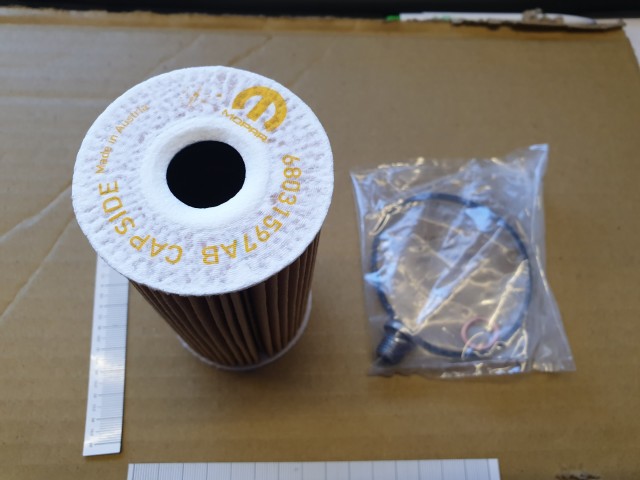 Lancia Voyager gyári új olajszűrő K68031597AB