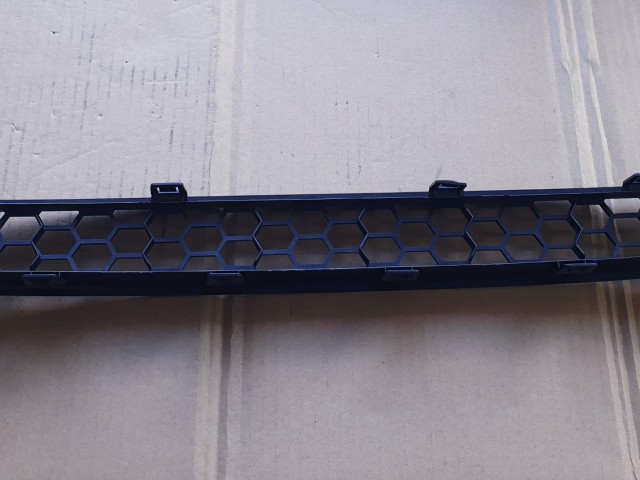 Fiat Nouva Punto gyári új, első díszrács 735511757