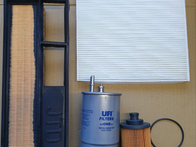 Alfa Romeo Mito 1,3 Jtd 90Le gyári új szűrő szett 71765244