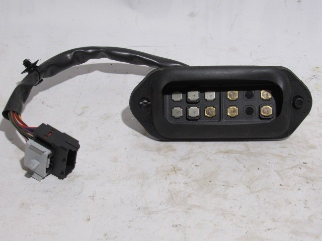 Fiat Doblo III.-IV. jobb oldali tolóajtó elektromos érintkező 51810713