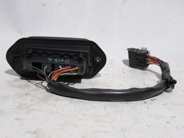 Fiat Doblo III.-IV. jobb oldali tolóajtó elektromos érintkező 51810713