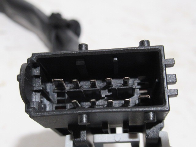 Fiat Doblo III.-IV. jobb oldali tolóajtó elektromos érintkező 51810713