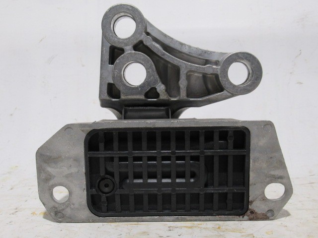 Jeep Renegade 2,4 benzin váltótartó gumibak  51938555