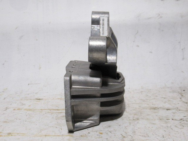 Jeep Renegade 2,4 benzin váltótartó gumibak  51938555