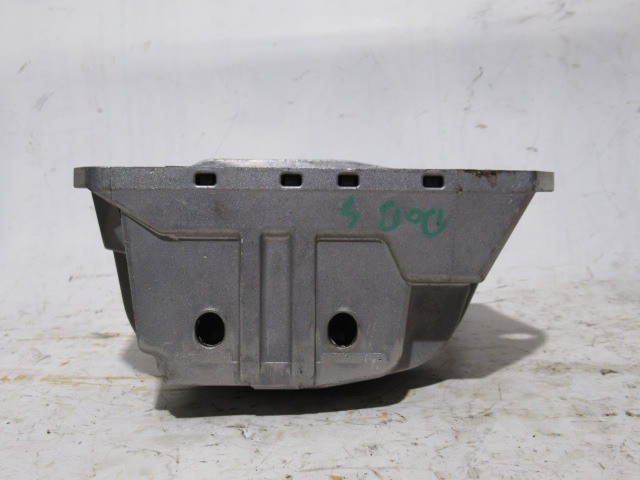 Jeep Renegade 2,4 benzin váltótartó gumibak  51938555