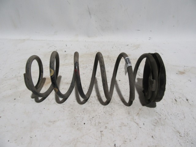 Hyundai I20 hátsó rugó piros, citrom, citrom színjelöléssel 