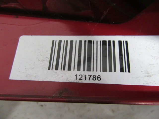 185047 Ford Fiesta 2008-2013 bal hátsó lámpa, karcos polírozni kell!!!!!