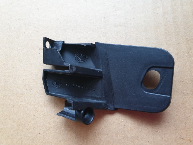 Fiat Croma 2005-2008 gyári ú, jobb oldali, lámpa javító fül készlet 51771008