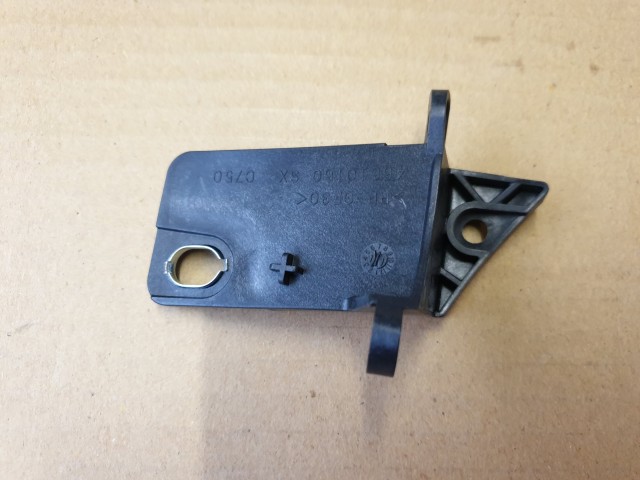 Alfa Romeo Giulietta gyári új, bal oldali lámpa fül javító készlet 50520261