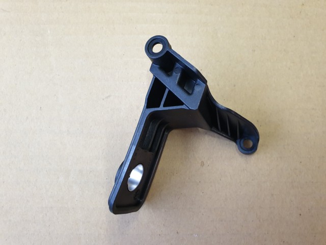 Alfa Romeo Giulietta gyári új, jobb első fényszóró fül javító készlet 50520260