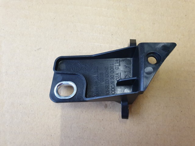 Alfa Romeo Giulietta gyári új, jobb első fényszóró fül javító készlet 50520260