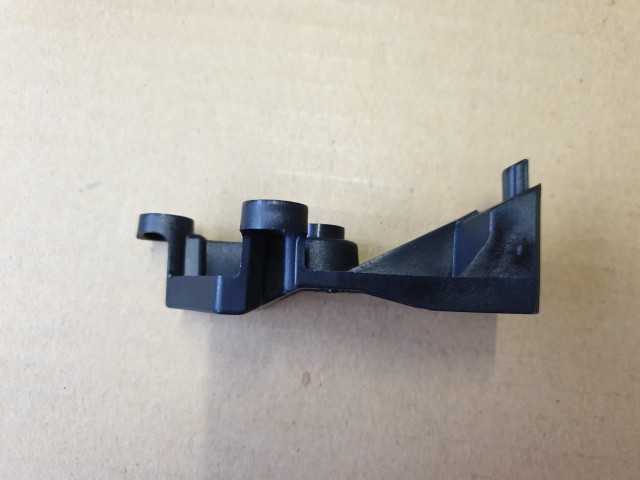 Alfa Romeo Giulietta gyári új, jobb első fényszóró fül javító készlet 50520260