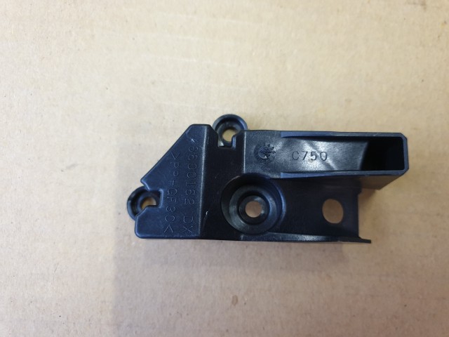 Alfa Romeo Giulietta gyári új, jobb első fényszóró fül javító készlet 50520260