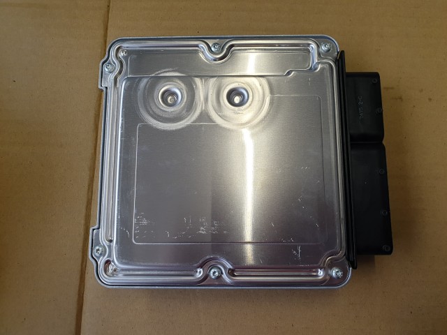 Alfa Romeo 159 2,2 benzin, gyári új motorvezérlő  55205754, 0261S01045