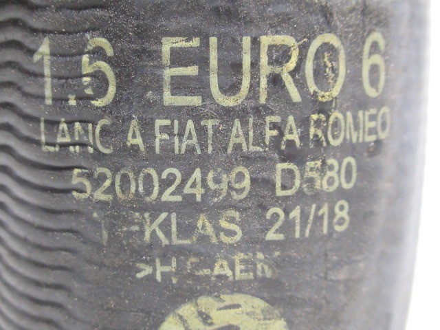 Fiat 500 l, Tipo 1,6 16v Mjet levegőcső az intercollerból a szívócsonkba 52002499