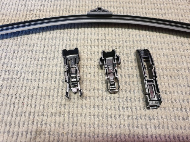 Alfa Romeo 147 új Valeo 550 mm-es bal ablaktörlő lapát 1611346580