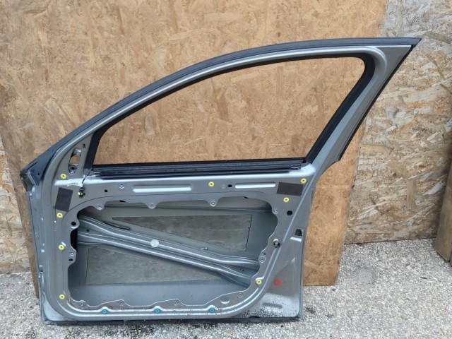 123672 Alfa Romeo 159 jobb első ajtó 50510342