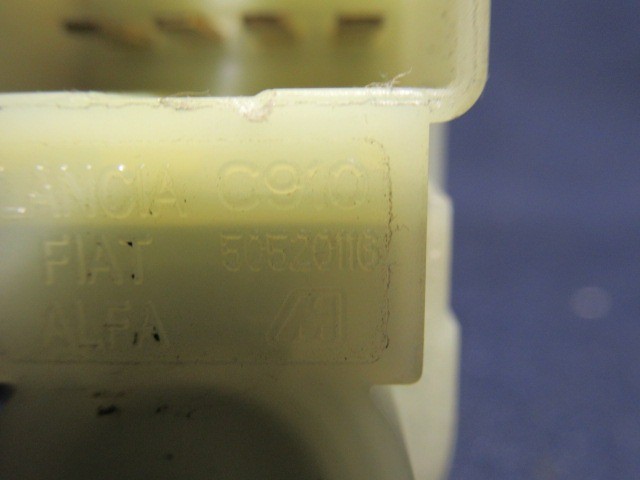 Alfa Romeo Giulietta 50520116 számú féklámpa kapcsoló