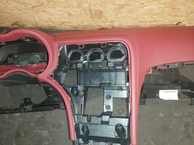 Alfa Romeo Brera, Spider, piros műszerfal párna 156068243