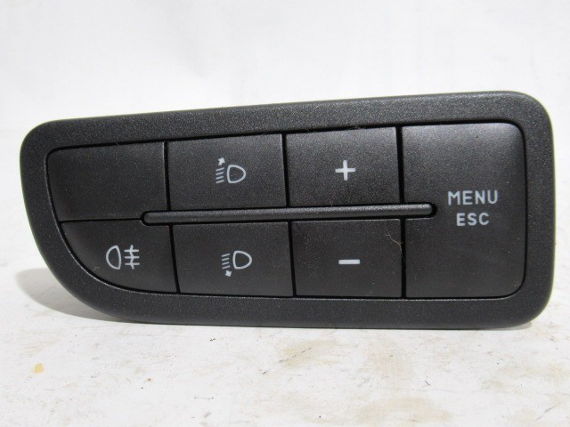 Fiat Grande Punto hátsó ködlámpa kapcsoló 735367268