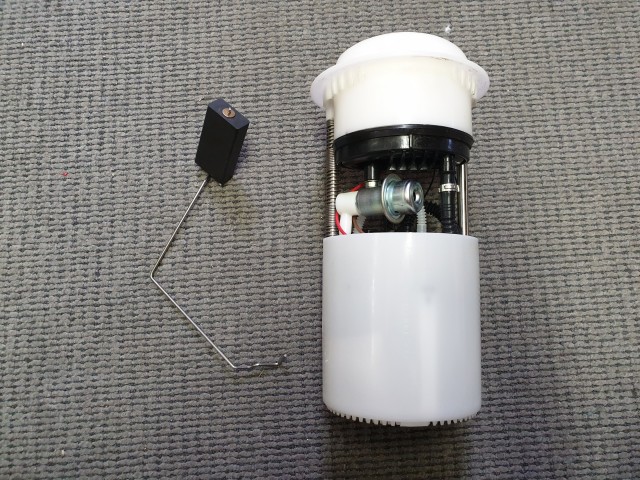 Fiat 500, Panda II.  1,2 8v benzin, utángyártott új üzemanyag szivattyú