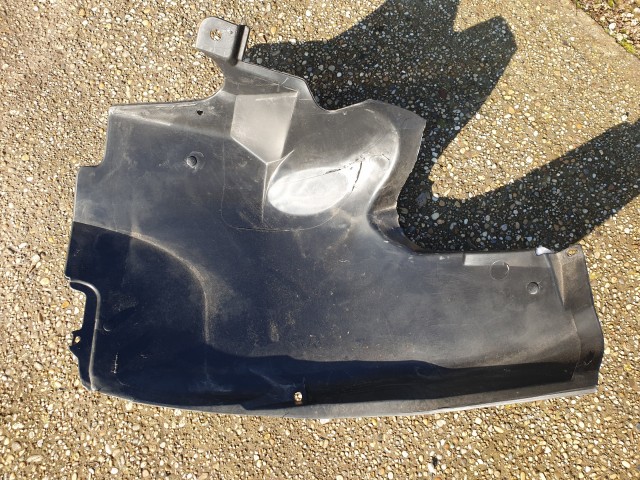 Alfa Romeo 166 gyári új bal első kerékjárati dobbetét hátsó része 60698598